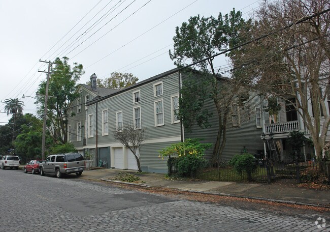 Building Photo - 1793 Coliseum St