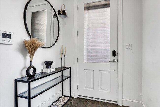 Building Photo - 4128 Willowbend Blvd