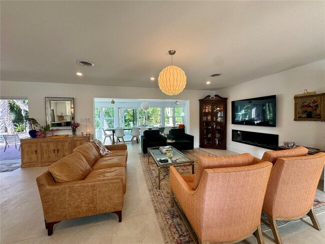 Building Photo - 7372 Melaleuca Way