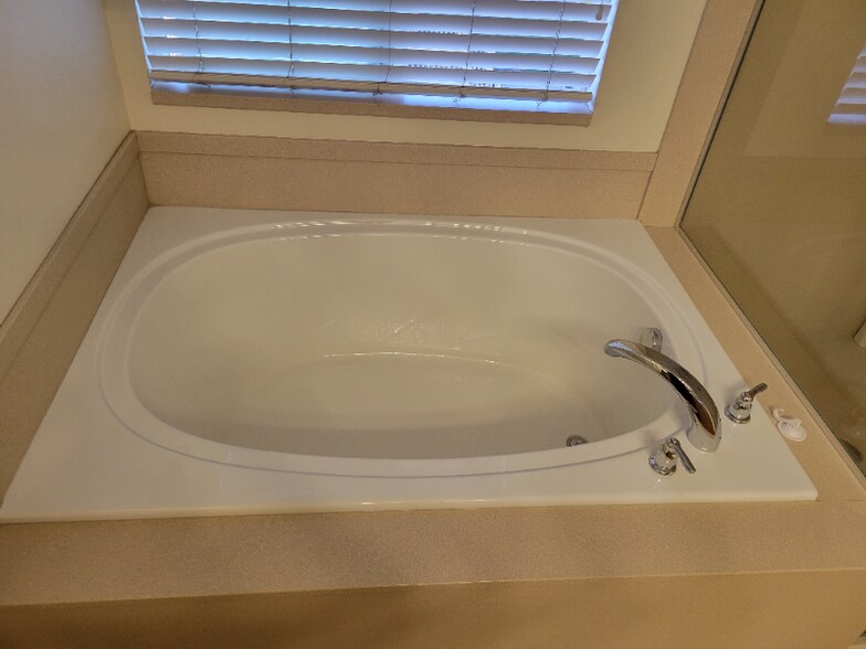 Building Photo - 7900 S 5070 W