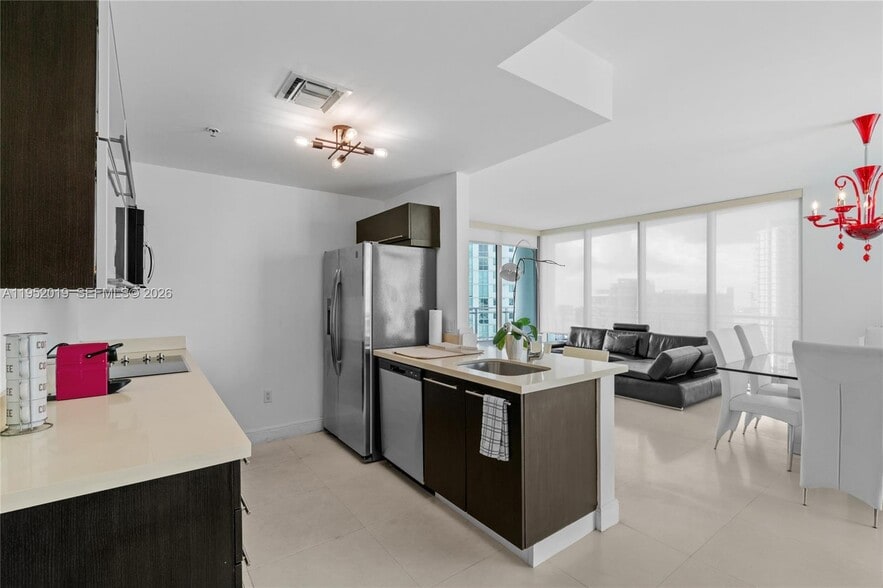 Building Photo - 90 SW 3rd St