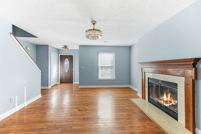 Building Photo - Beautiful Home West Ashley Shadow Moss Subdivision