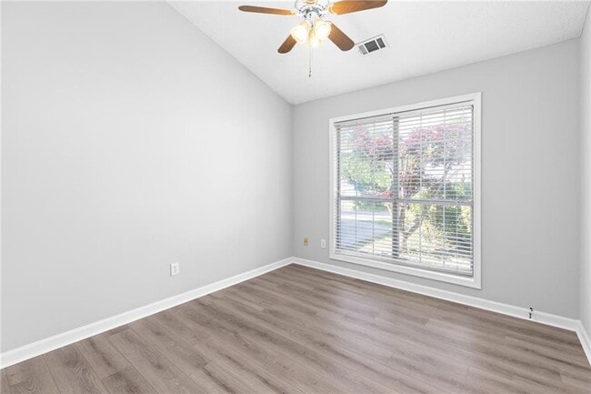 Building Photo - 2110 Racquet Club Cir NW