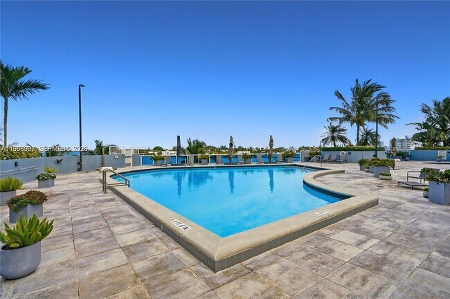 Building Photo - 1881 NE 79th St