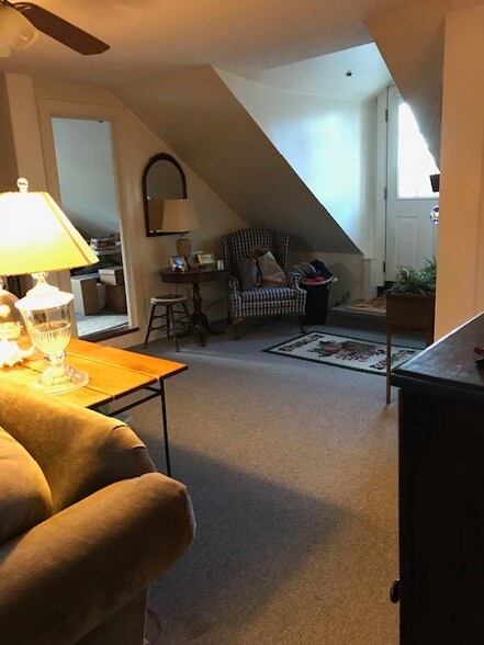 Building Photo - 5 North St