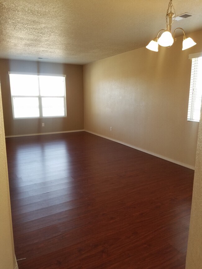 Building Photo - Stunning 5 Bedroom 2 Story Home. Coming soon!