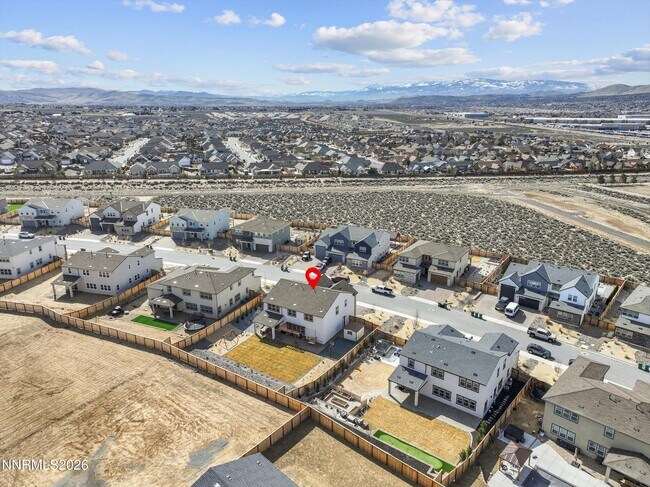 Building Photo - 325 S Pah Rah Rdg Dr
