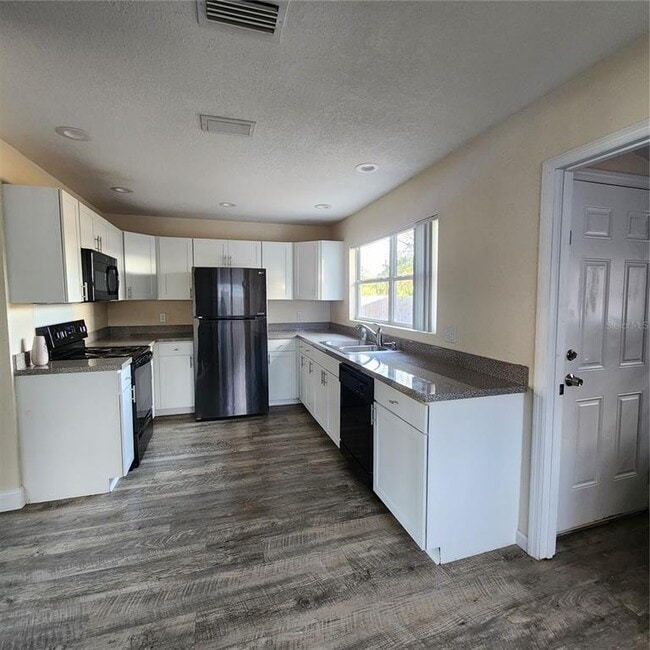 Building Photo - 4407 73rd St N