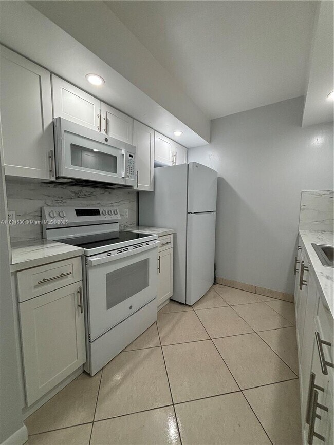 Building Photo - 13475 SW 9th St
