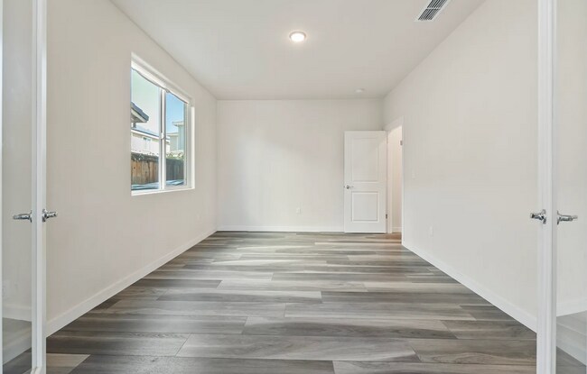 Building Photo - STUNNING 3/3+LOFT (Rocklin) Gem! Don't Miss This One!  (See Below For Viewings)!