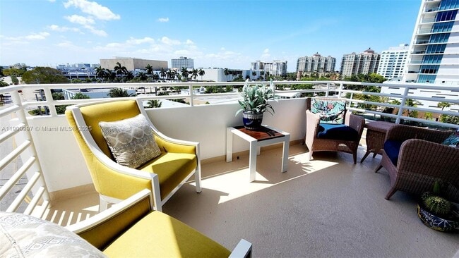 Building Photo - 888 Intracoastal Dr