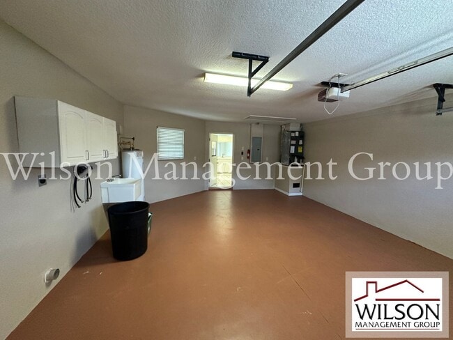 Building Photo - 4066 Bonnie Dr