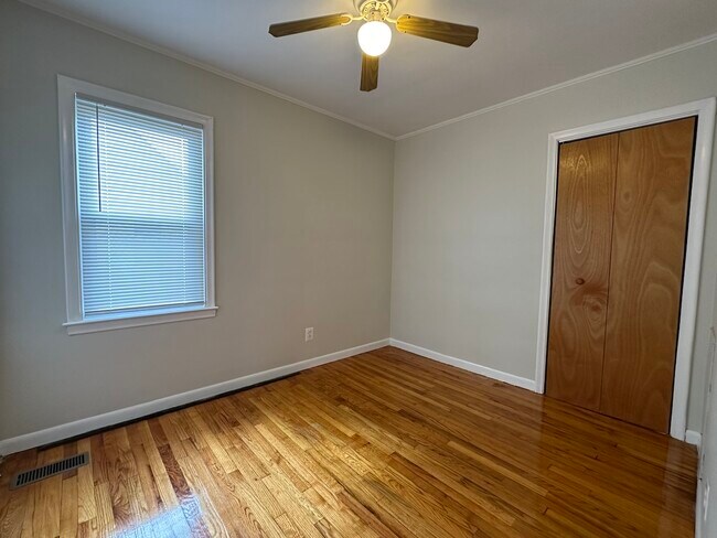 Building Photo - 26621 Belleair St