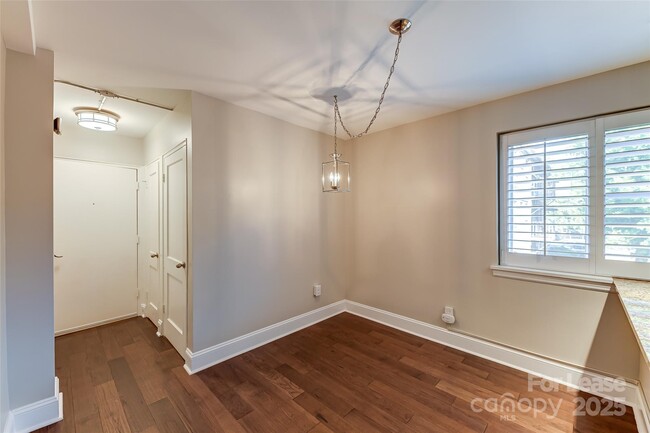 Building Photo - 227 N Dotger Ave