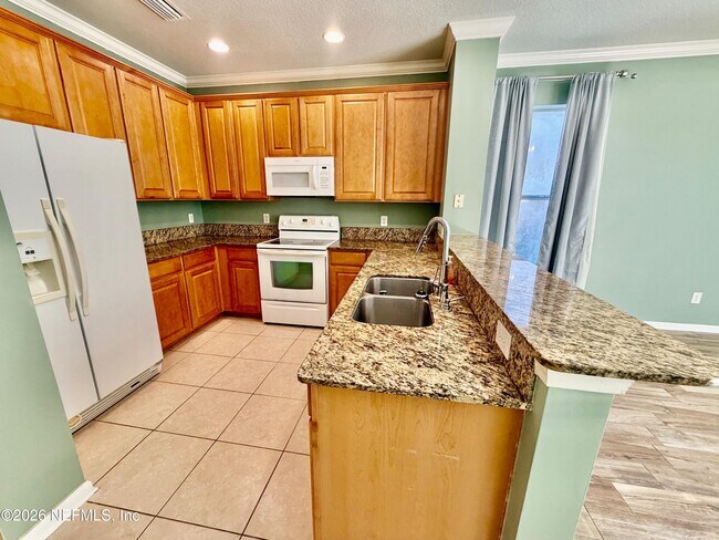 Building Photo - 3654 Hartsfield Forest Cir