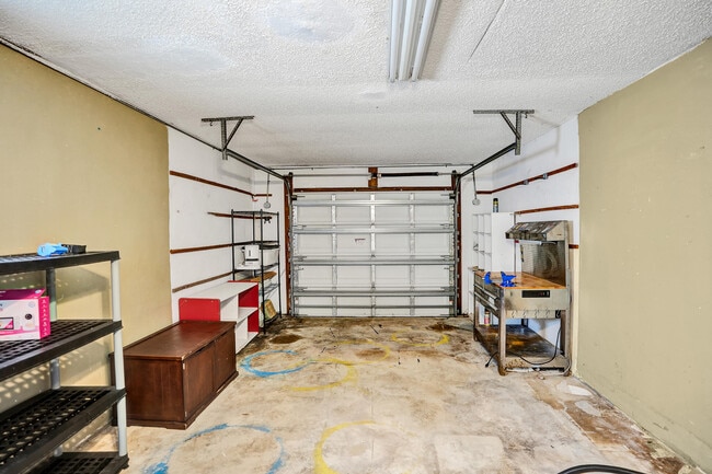 Building Photo - 22335 Boulder St