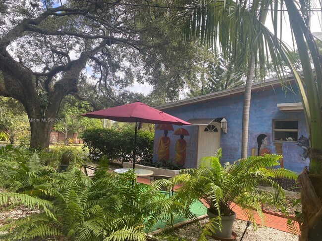 Building Photo - 1760 NE 144th St