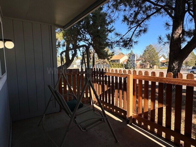 Building Photo - 2380 E Geddes Ave