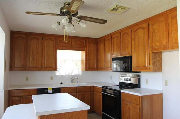 Building Photo - 125 Talisman St