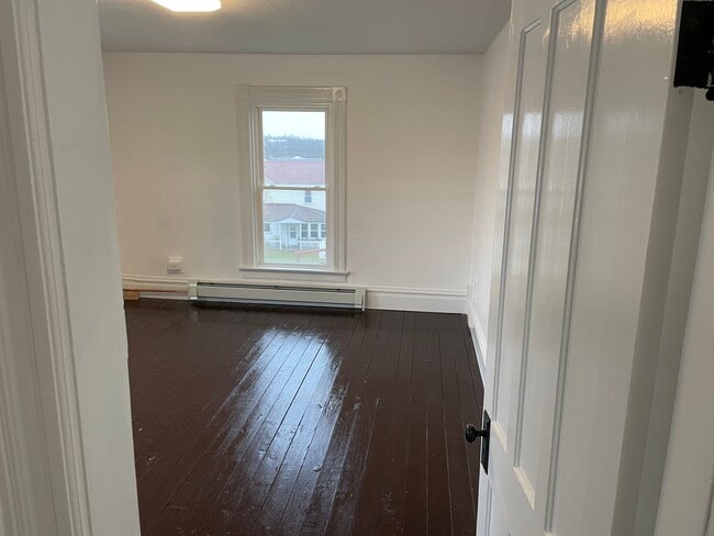 Building Photo - 23 Church St