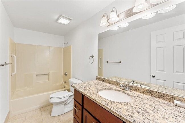 Building Photo - 30 Argyle Ave