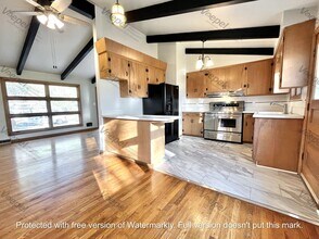 Building Photo - Charming 3 Bed, 1 Bath Home in Desirable Kansas City Northland Location