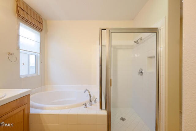 Building Photo - 326 Lakeview Ct