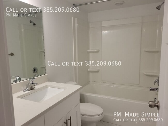 Building Photo - 10884 N Slate Ln