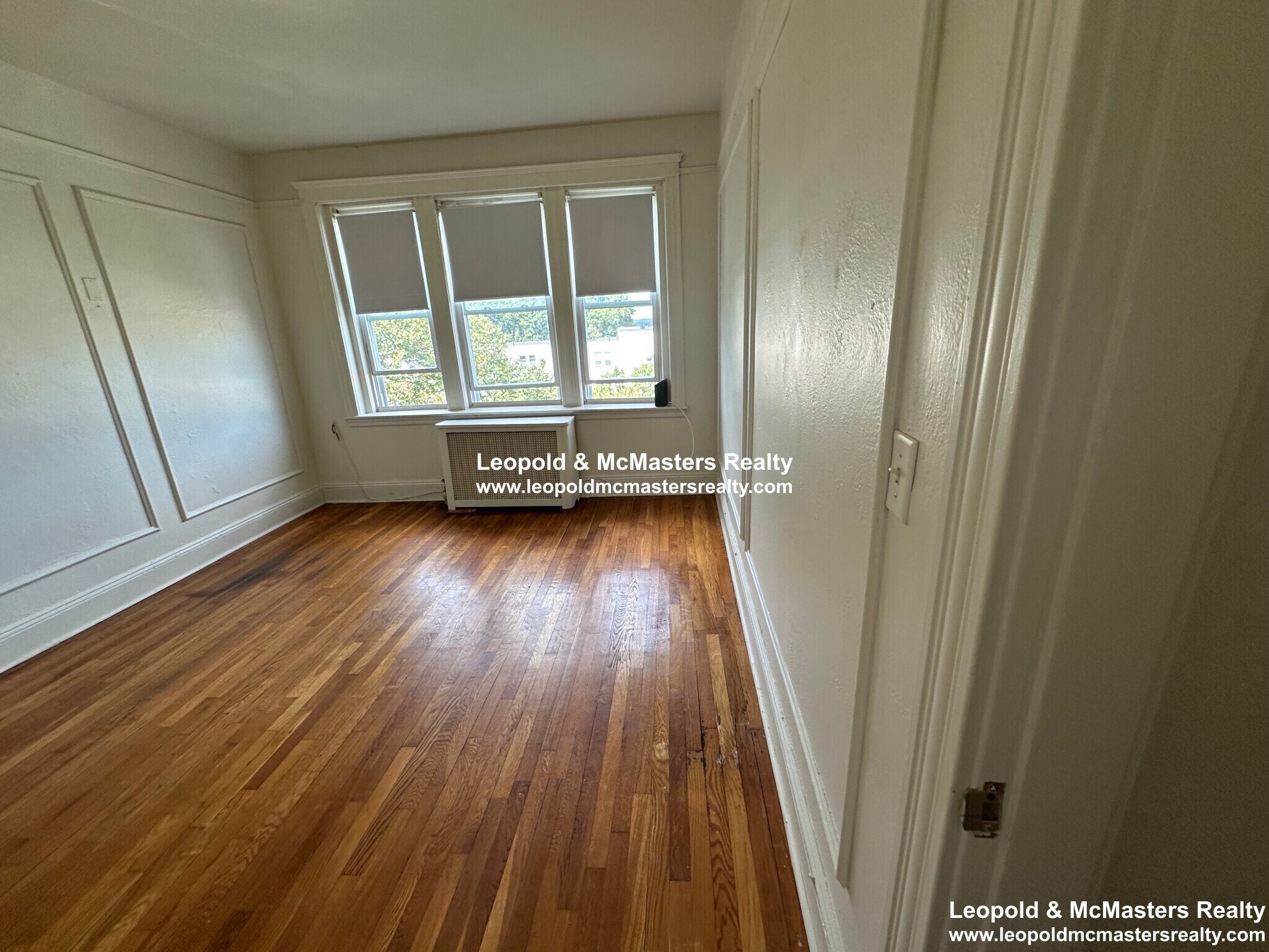 Building Photo - 309 Summit Ave