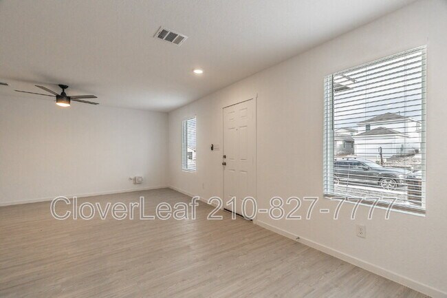 Building Photo - 12822 Ratcliff Lk