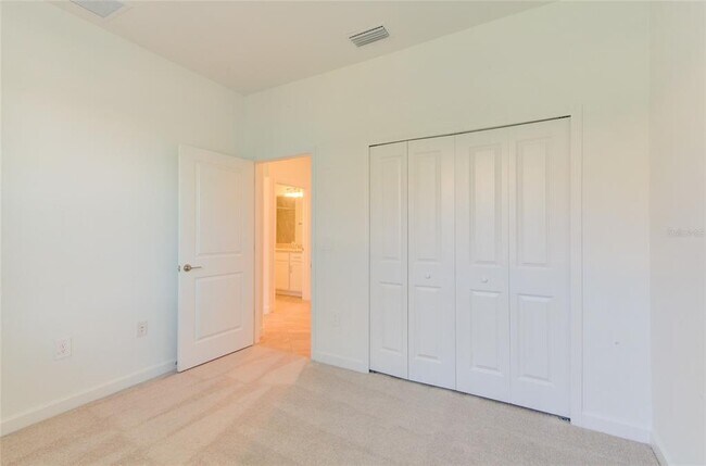 Building Photo - 15926 Clear Skies Pl