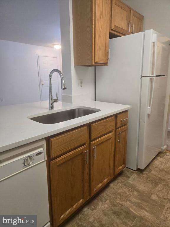 Building Photo - 7516 Snowpea Ct