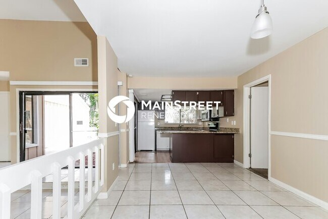 Building Photo - 3 Bedroom Pet-Friendly Home in Fort Pierce...