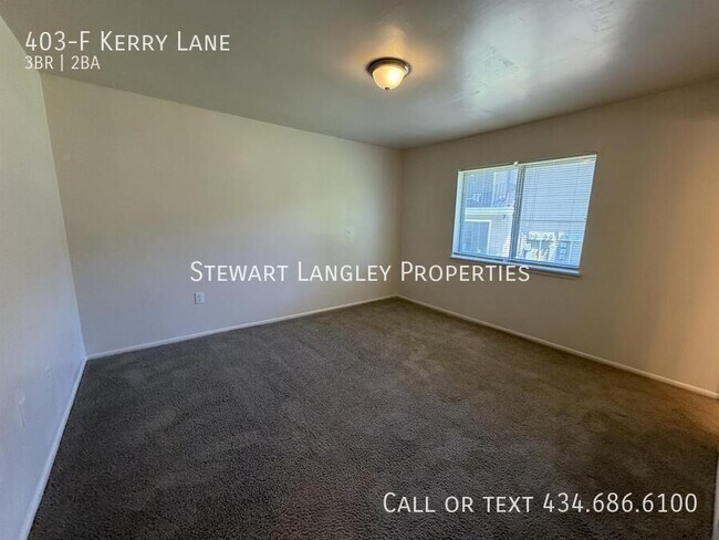 Building Photo - 403 Kerry Ln
