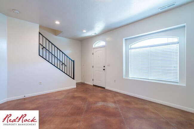 Building Photo - 2075 S Sir Monte Dr