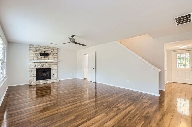 Building Photo - 11426 Bristle Oak Trail