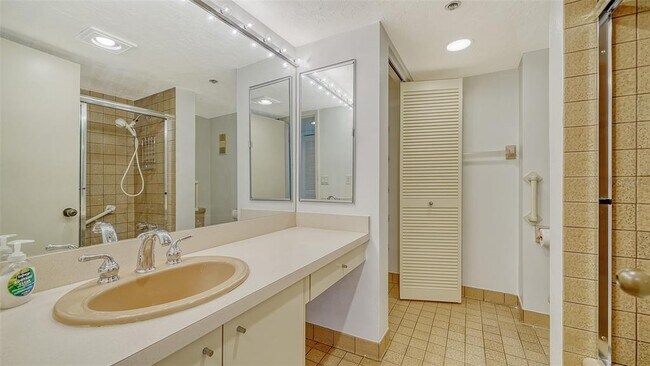 Building Photo - 888 Boulevard of the Arts Blvd