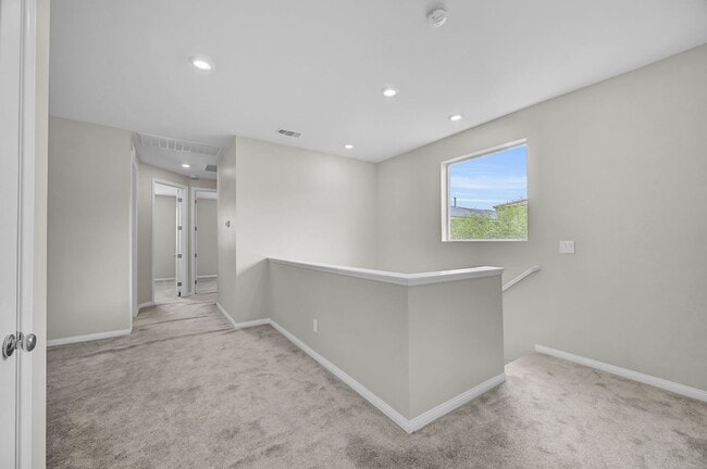 Building Photo - Summerlin gated community 4 bedroom 3 baths