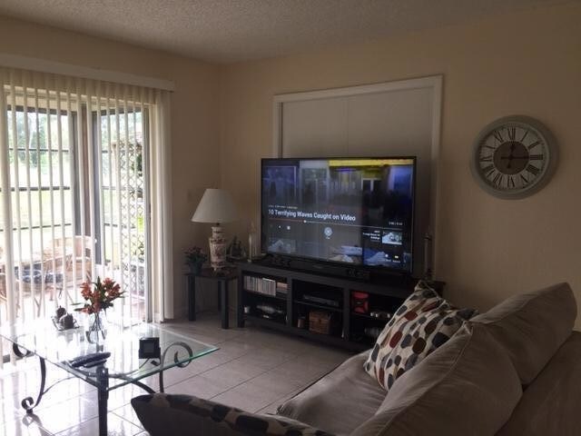Building Photo - 13664 Coconut Palm Ct