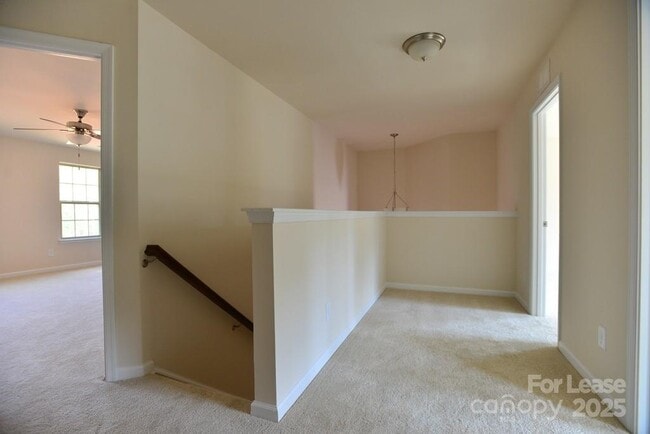 Building Photo - 1764 Evergreen Dr
