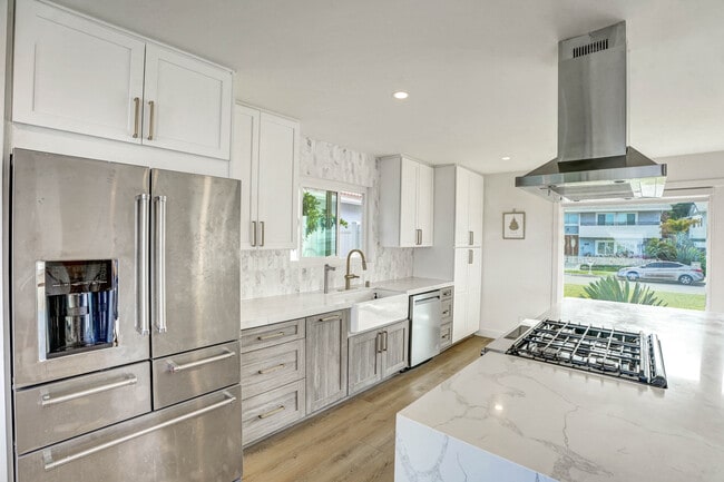 Building Photo - 27438 Elmbridge Dr