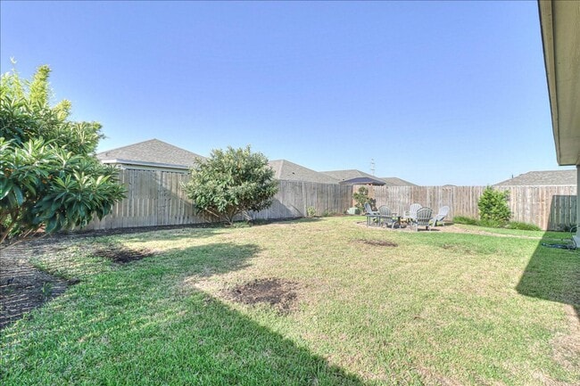Building Photo - 7213 Adler Dr