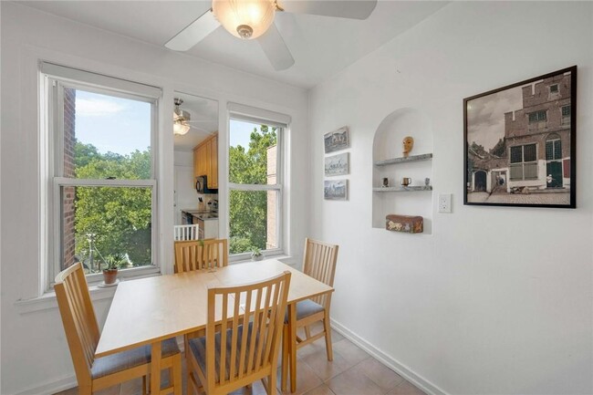 Building Photo - 280 Bronxville Rd