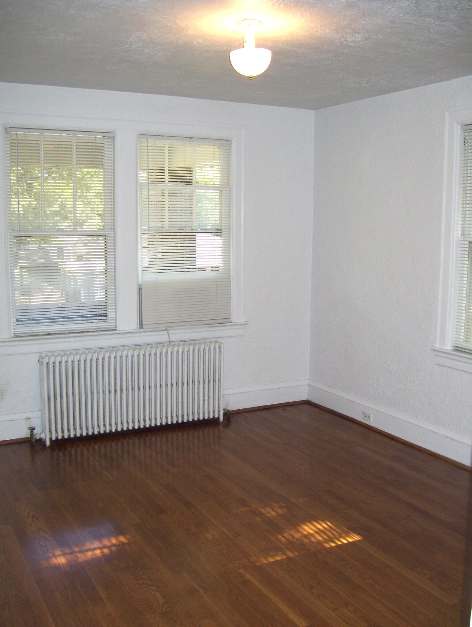 Front bedroom. - 3723 Henrico St