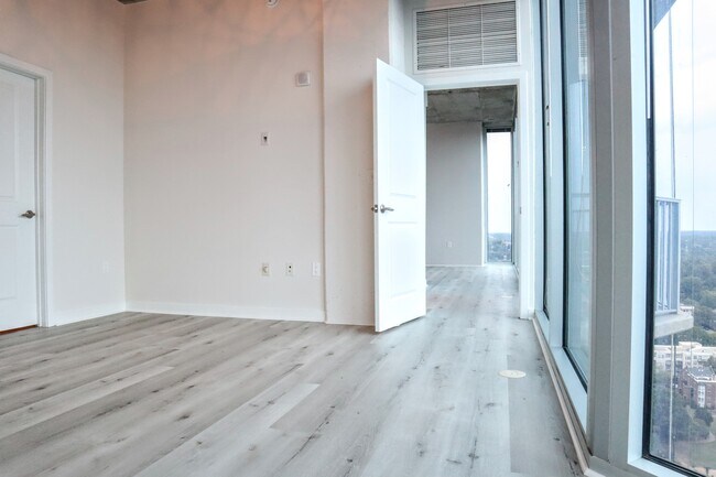 Building Photo - 210 N Church St