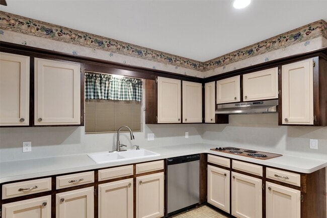 Building Photo - 3810 Glenheather Dr