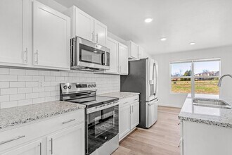 Building Photo - 804 S Lambert Cir
