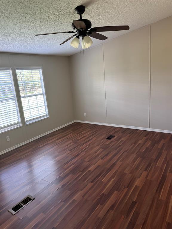 Building Photo - 307 Ella Ln