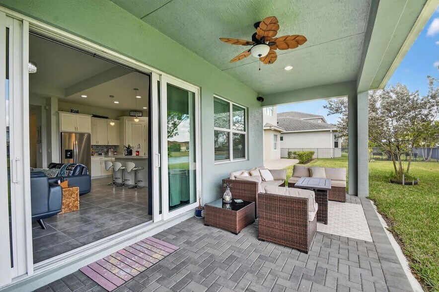 Building Photo - 4560 Ambersweet Wy