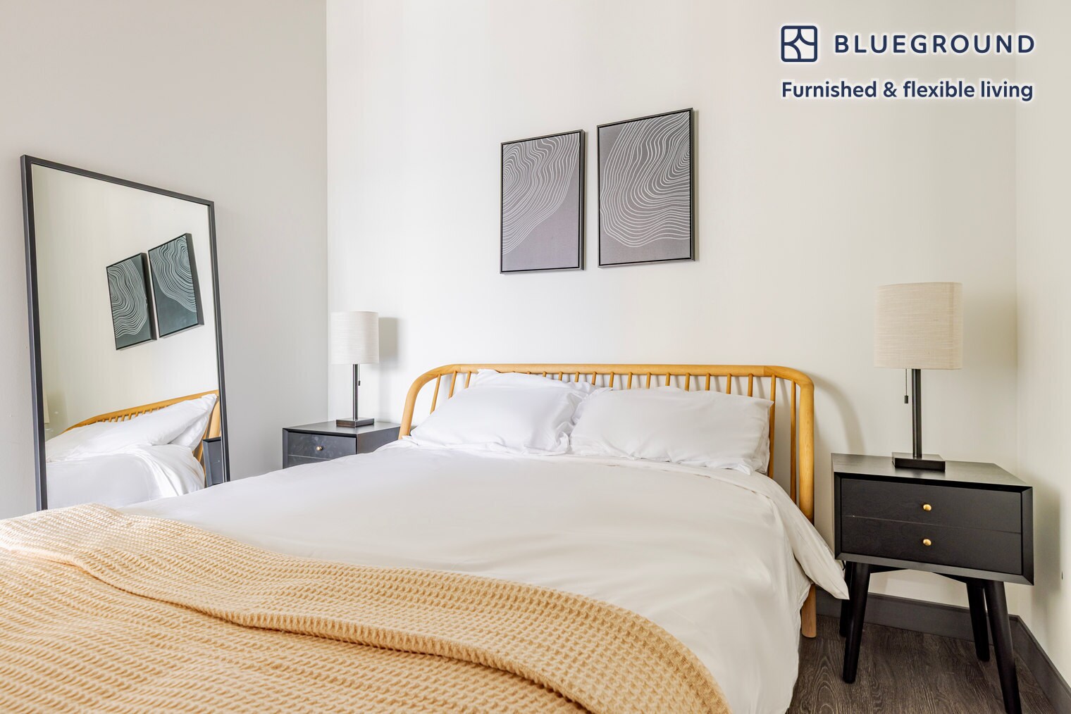 Building Photo - 60 E Randolph St